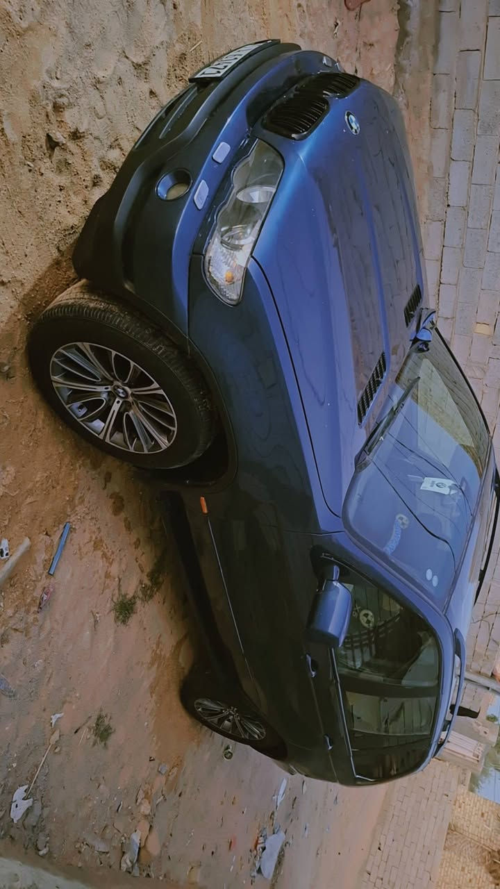بي ام x5  مراوس بي كم تك قماره
مكانه نجف الاسعر ٧٥ 
سياره جاهزه من كلشي 
كير مكينه تبريد 
رقم شمالي نكليزي المالك بل نجف


**إذا كنت صاحب هذا الإعلان وتريد حذفه لأي سبب، رجاءا أرسل رسالة إلى الدعم الفني**