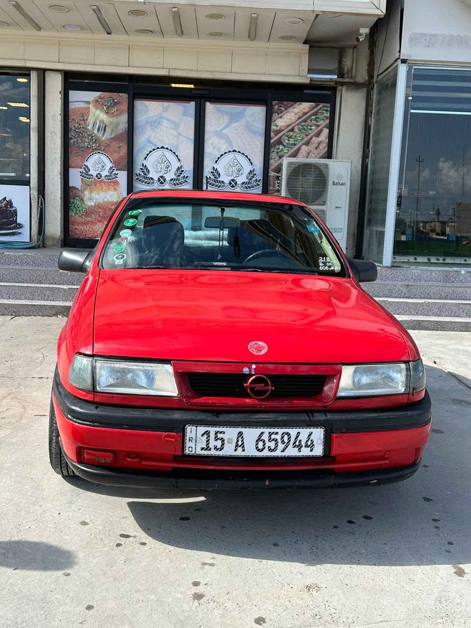 سلام عليكم اوبل فكتره  مصبوغه جماليه فقط 
حجم المحرك ١٨موديل ١٩٩٢محدثه داخل خارج١٩٩٥
كير شرط صدر خلفي امامي نضيف تخم تاير جديد شاده صار يومين باتري وكابريتر جديد كهربايات كلها شغاله سستم سماعات جداد جام لامامي كهرباىي 
سياره جاهزه علا اخر حبايه 
سنويه بسمي 
مكان سياره تكريت 
السعر ٣٨وبيها مجال السوك كلشي بي لحد يكسر بسعرها شراي اتصل لماسنجر محظور
***********
