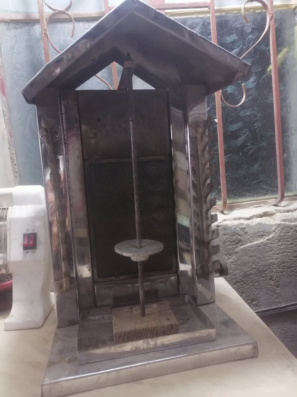 السلام عليكم كنتور ماليزي مال أطفال للبيع
شوايه صغيره منزليه مال كص للبيع  للاستفسار عله رقم ***********
