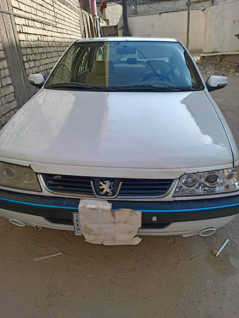 السلام عليكم
بيجو 405 للبيع سيارة بلاديه لا ضربه لا صبغ  لا تبديل بيها كير ومكينه كورله كير أوتو  رقم بغداد بسمنا مداور السيارة شوكت ميعجبك 📍كربلاء گنطرة السلام
السعر ٣٥  وبيها  مجال 
***********
