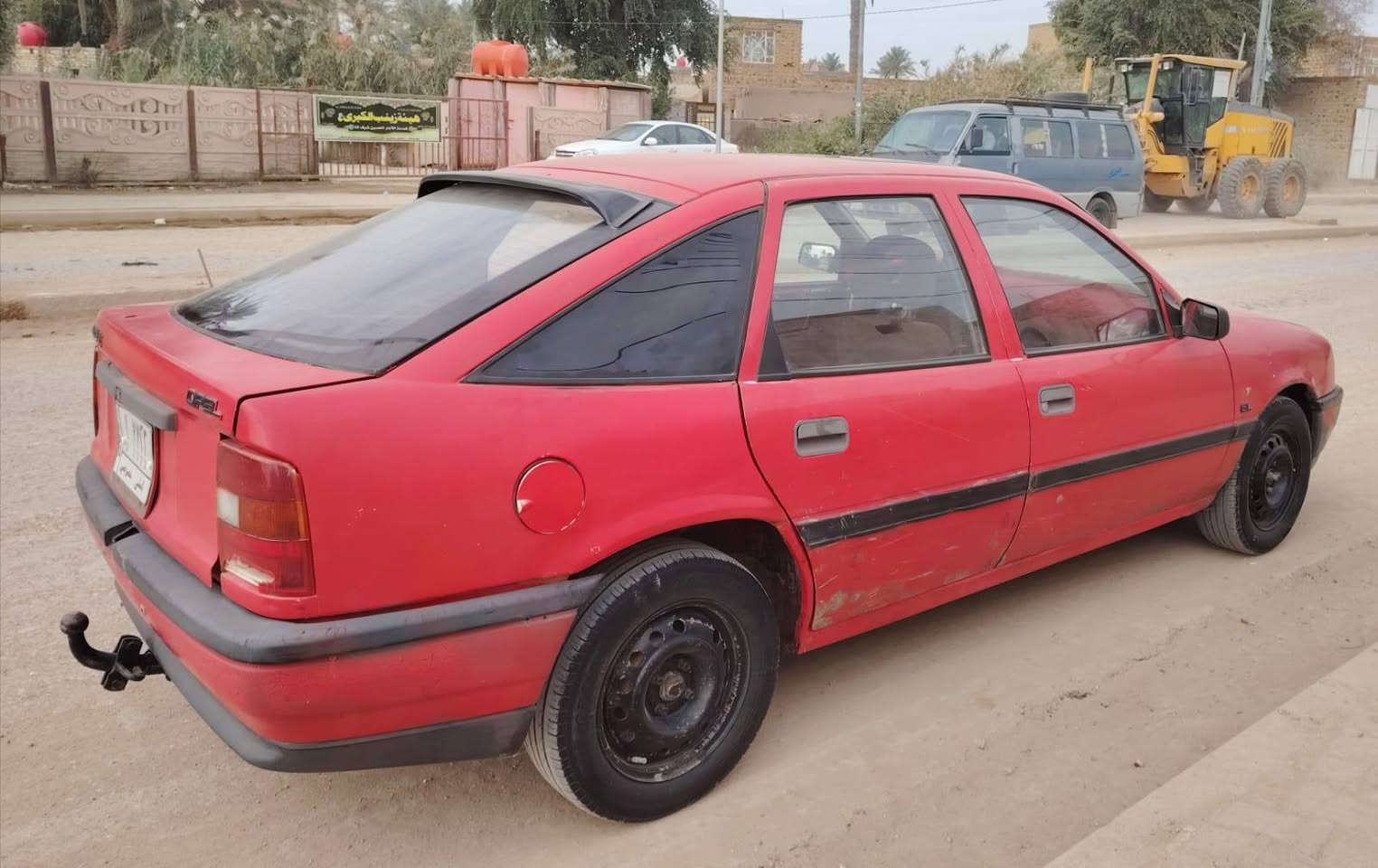 السلام عليكم للبيع اوبل فكتره رقم مثنى موديل 1994 سياره نضيفه ما بيهه خياس مكينه دوش دبلات جدد تخم تاير جديد السعر 17 وبيها مجال المكان الديوانية الحمزة الشرقي رقم الهاتف ***********
