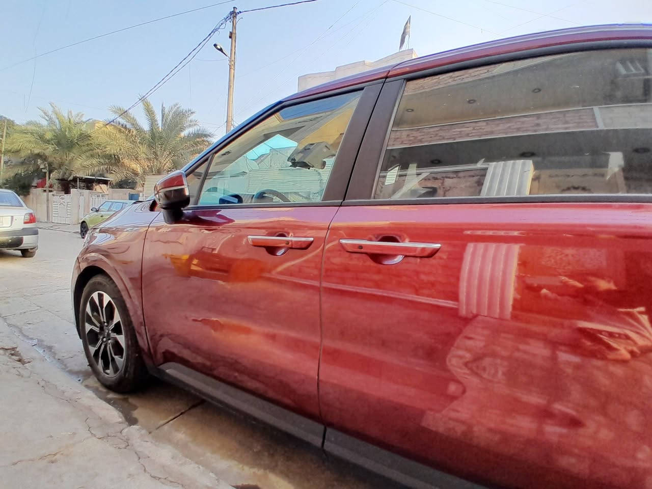 السلام عليكم
كيا كرنفال مديل 2024 امريكي 
ماشيه 7000 
المحرك: 3500
الضرر :  بنيد و دعاميه فقط

المواصفات

1- حساس امامي وخلفي
2- شاشة + كامرة
3- رادار 
4- ابواب كهربائي + صندوق كهربائي
5- كشنات جلد + تدفأة تبريد
6- تحديد المسار
7- تحكم عن بعد
8-  7 راكب
9-  3 قطع تبريد
كامرة داخلية
وبعد اكو مواصفات بيها
رقم الهاتف : ***********
