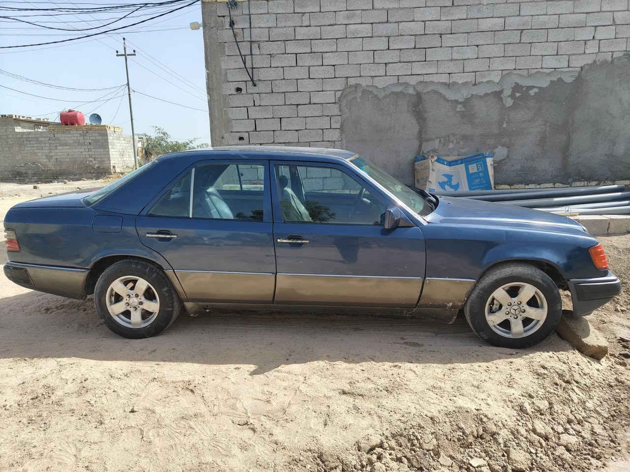 سياره دب موديل 91 مكينه فيفيتي جديده وكير جديد سياره كامله 
رقم ذي قار 
المكان /سوق الشيوخ 
السعر/35
رقم الموبايل /***********
