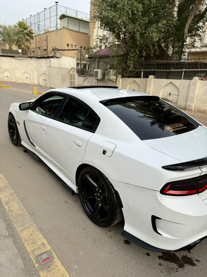 السلام عليكم
DODGE CHARGER RT MAX 2019
للبيع فول مواصفات عدا الرادار الامامي 
-مكينه 5.7 بلاد مكفوله 
-فتحة سقف 
-بصمه تشغيل عن بعد
-رادار جانبي 
-مري ترحيب
-كشنات كهرباء تدفئه تبريد جلد كنتاره +خزن ميموري
-سستم صوت الباين +دمام 
-شاشه كبيره +كامره خلفيه دواره
-حساسات خلفيه
الأضافات
-لد متغير 
-درگه RBM
-أطارات خلفيه رياضي (سيمي سليك)
السياره مميزه  ماشيه ٨١كيلو ادامه كامله بلكات جديده دهن وفلتر گير تخم تاير برمجه مراوح جاهزه من كل النواحي
حادث السياره موضح تبديل باب والجاملغ بارد 
مكاني بغداد الاعظمية السعر اتصال 📞 مكلف بلنشر

***********
