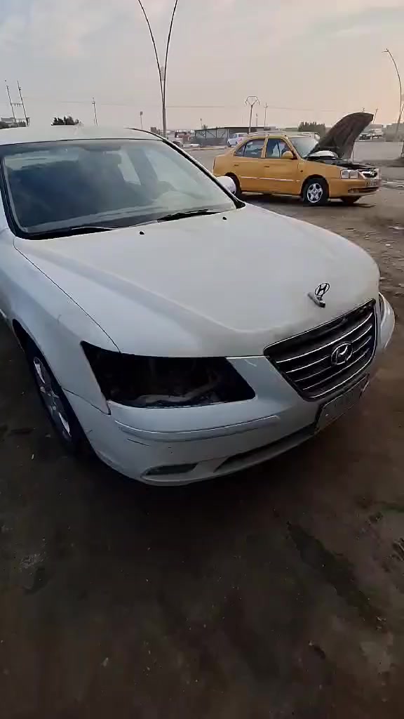 سونتا ٢٠١٠  مكينه ٢٤٠٠ رقم ديالى مصبوغه عام درجه اولى بسبب الجراد وعندي صور قبل الصبغ ليبل واحد بدون ايرباك 

سياره كامله السعر ١١٢ بيه مجال قليل 

***********
