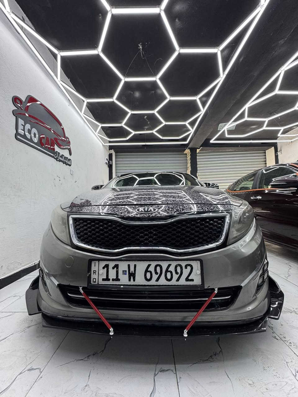 بسم الله الرحمن الرحيم ( ما شاء الله )
السلام عليكم  سياره نوع كيا اوبتما موديل 
2015 رقم بغداد مُميز فئة SXL اعلى فئه بلاوبتما دبل اكزوز ودبل بانوراما وكلهة فول من الاخير 
السياره وارد امريكي حادث سرقة جاملغ فقط بدون حادث بدون كلشي 
عليهة 3 طبقات حمايه نانو سرامك ضمان سنتين 
محرك 2000 توربو المرغوبه علي برمجة منع ادوانز مدى الحياة يم المهندس الامير الكل تعرفه وتعرف برمجته وشغله ملاحضه برمجه وليس تعليه كازكيت او من هلامور يعني تنسه شي اسمه دوانز  السياره خير من الله مواصفاتهة 
بصمة تشغيل 
بصمة ابواب 
شاشه كبيره لمس وتدعم ابل كاربلي تلقائي 
عداد تجتل تكدر تتحكم بي وتشوف الاعطال او نقص الهوى وصرفية البانزين وتحكم بلاشاير وسرعتهم وهلامور 
مري رادار قلاب 
دبل بانوراما 
دبل اكزوز 
3 مودات من ضمنهم السبور ولايكو 

كشنات حضن وخزن وتحكم كهربائي 
تحكمات ستيرن 
مقاعد كلهن تدفئه وتبريد 
تبريد قطعتين بيانو 
كامرا خلفيه 
حساسات جانبيه 
تحديد مسار
وهواي مواصفات بيهة معروفه الـ SXL اعلى فئه بلاوبتما 
ملاحضه البنيد مغلف وليس مصبوغ مغلف فورجت وينشال طبيعي بدون مايترك اثر ولسياره بيهة رشات كلير من امريكا بسيطه بسبب جراد بدون حادث او بارد او معجون او شي 
السياره كامله مكمله وجاهزه وخير من الله من تبريد كهربائيات محرك كير حداديه جديده كامله وعليهة منضومة زينون عالي ناصي السعر 125$ وبي مجال عنواني بغداد حي الجهاد واعتذر عن الاطاله


**إذا كنت صاحب هذا الإعلان وتريد حذفه لأي سبب، رجاءا أرسل رسالة إلى الدعم الفني**