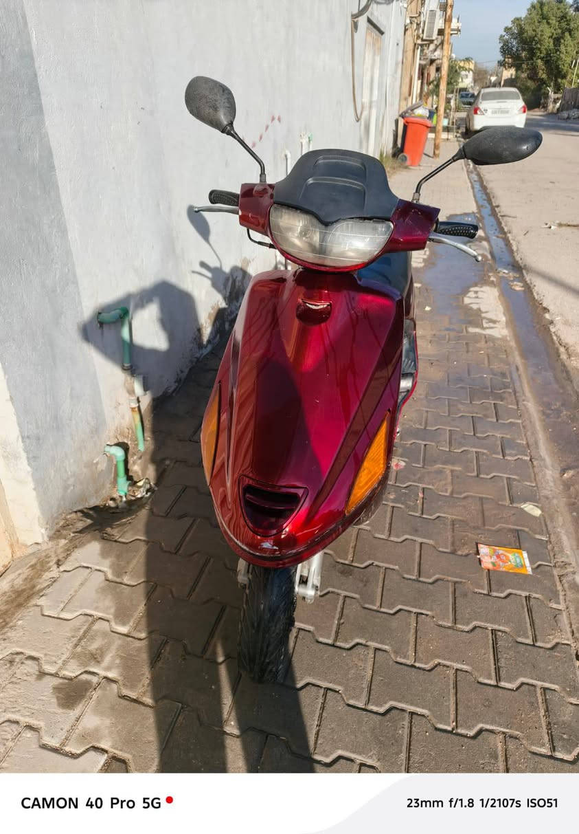 السلام عليكم للبيع فراشه نضيفه مال حاويه
مال جناي سلف هندر كله شغال بس لايت يرادله تبديل 
ب450 وبيه مجال
