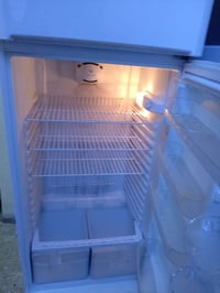 ثلاجة • نضيفة • تجميد فول