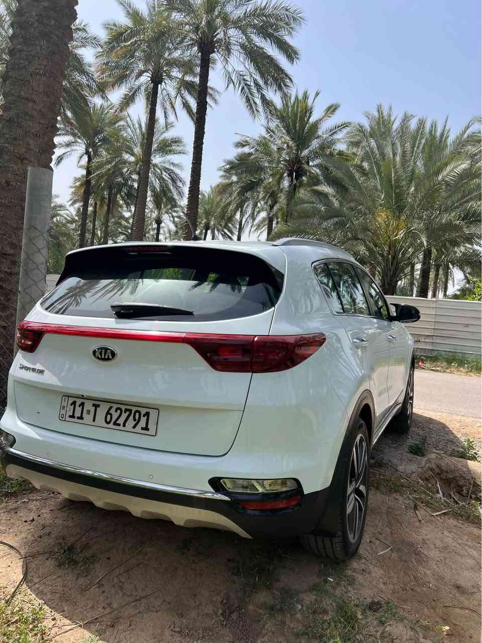 سلام عليكم 
كيا سبورتج 2019 خليجي مكفوله كفاله عامه بيها فقط بارد سياره جاهزة ماشيه (123) خير من الله كير محرك كفاله 
الموصفات:
فول عدا الفتحه 
3 بصمات ابواب ثنين وبصمة تشغيل
حساسات امامي خلفي
كامره + شاشه
مانع انزلاق
مثبت سرعه
3 وضعيات قياده 
هاند بريك بصمه
سياره جاهزه خير من الله 

السعر 195$ وبيها مجال بسيط

مكاني بغداد المشاهدة 
***********
*********** بغداد, العراق
