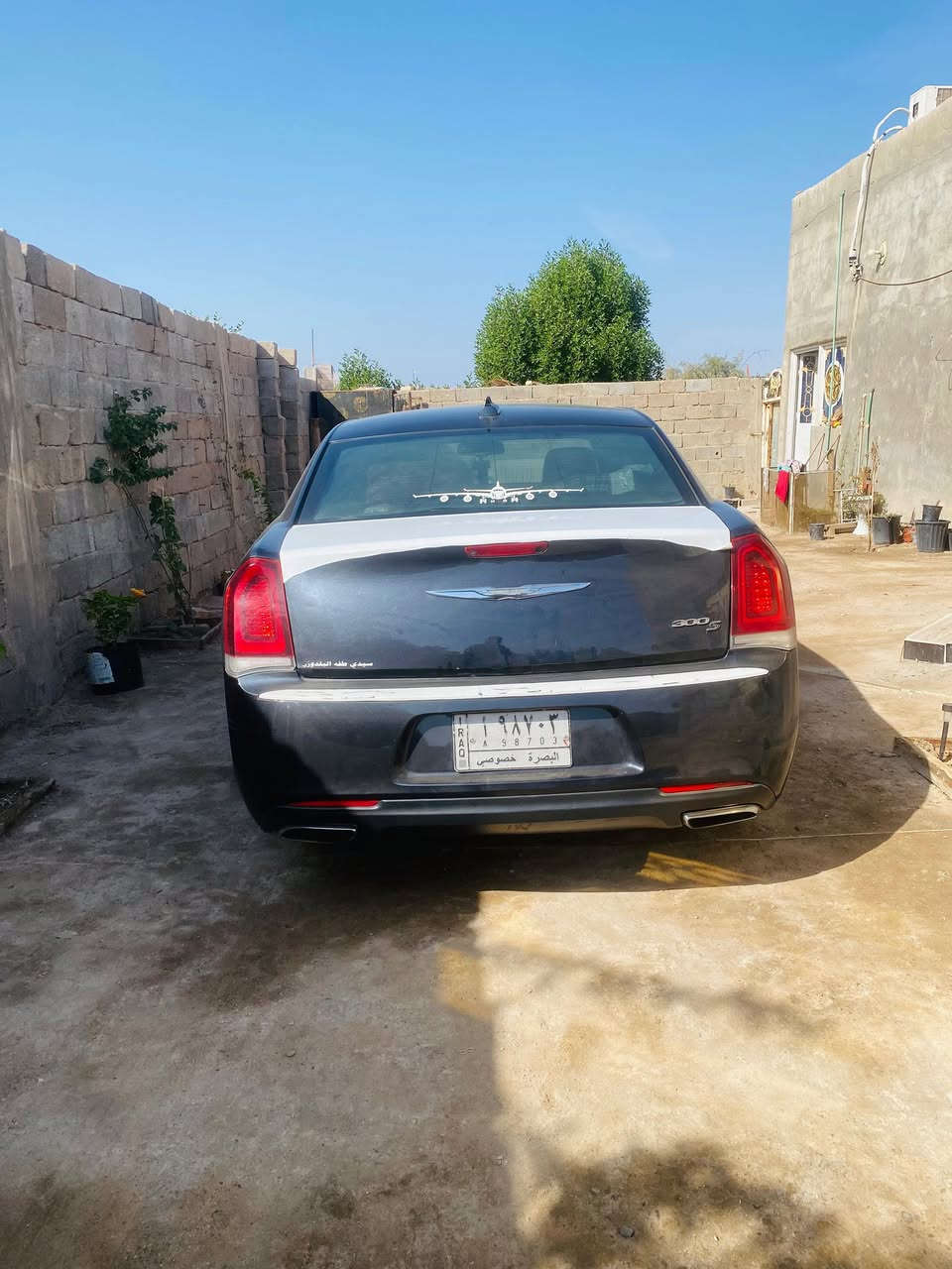 اوباما 2016 فول ماعده الفتحه بيها قطعين تبديل من امريكا قطع اصليه + قطعتين كلير جاهزه تخم تاير حداديه كير محرك اكسل علماً السياره فور ويل ملغي داخل الصور موجود مواصفاتها


**إذا كنت صاحب هذا الإعلان وتريد حذفه لأي سبب، رجاءا أرسل رسالة إلى الدعم الفني**