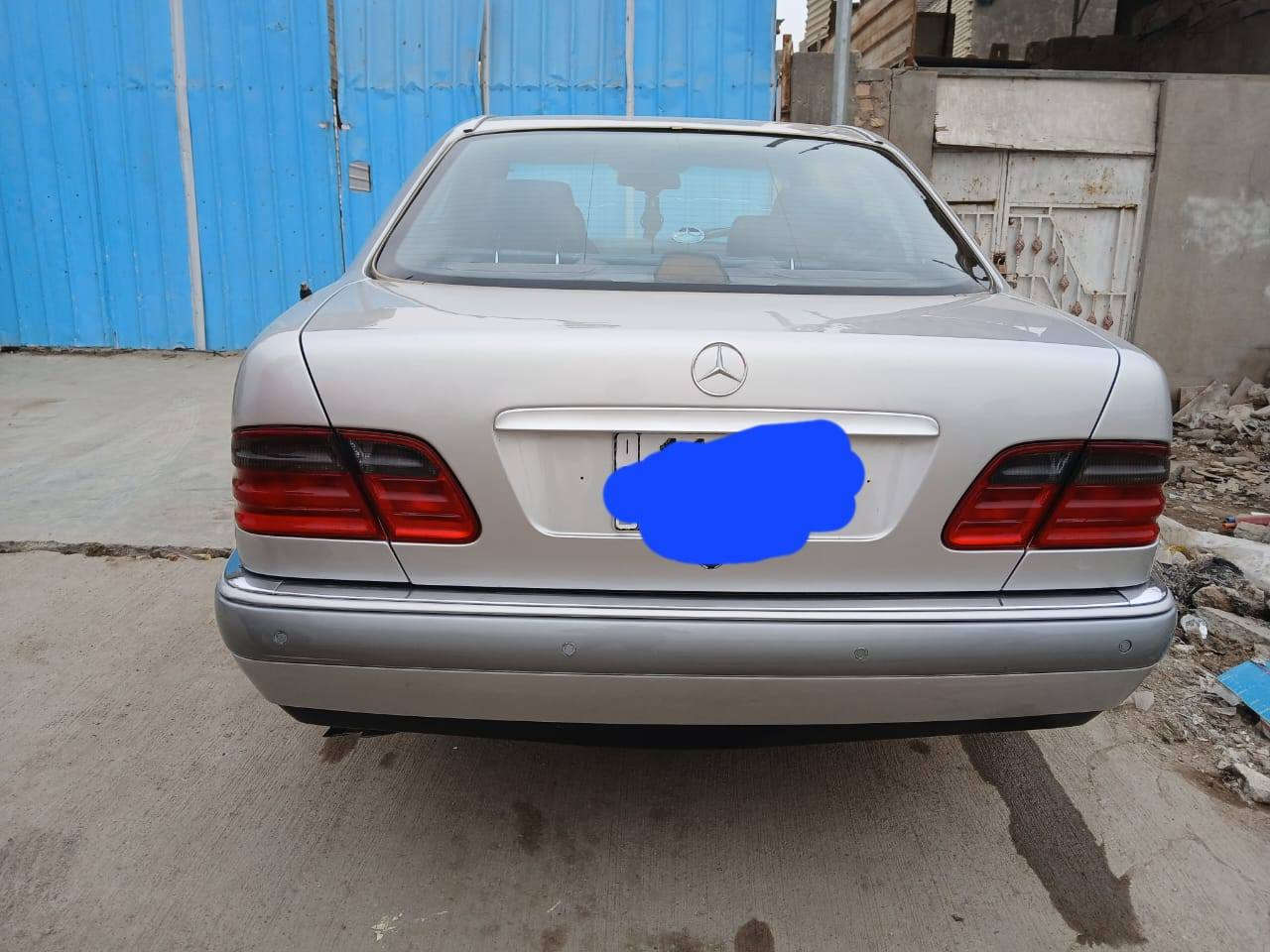 سلام عليكم مارسدس ام عيون 1996 رقم انكليزي سنويه ل27 كامل مواصفات زراك لايت ستيرن كهرباء  مكفوله من ضربه مصبوغه جماليه  كير مكينه مكفول  مكينه خراطيم + تحويل ثاني يوم. عنواني بغداد حي نصر. سعر 92 وبيها مجال قليل  رقم ***********
