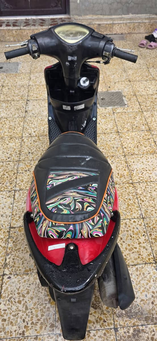 سلام عليكم ماكس عدله دراجه بلاديه منل طول لطول بس سلفه مبدل ٥٥ولباقي كله بلادي لون مميز سعره ٧٥٠وبيه مجال قليل رقم ***********.  او رقمي تاني *********** واتساب
