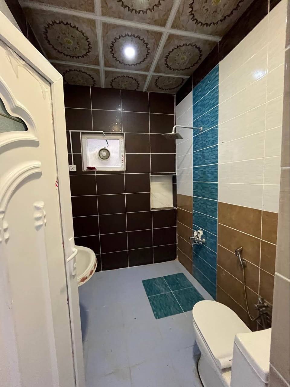 ٤٩سعر بي مجال 
*********** كركوك, العراق
