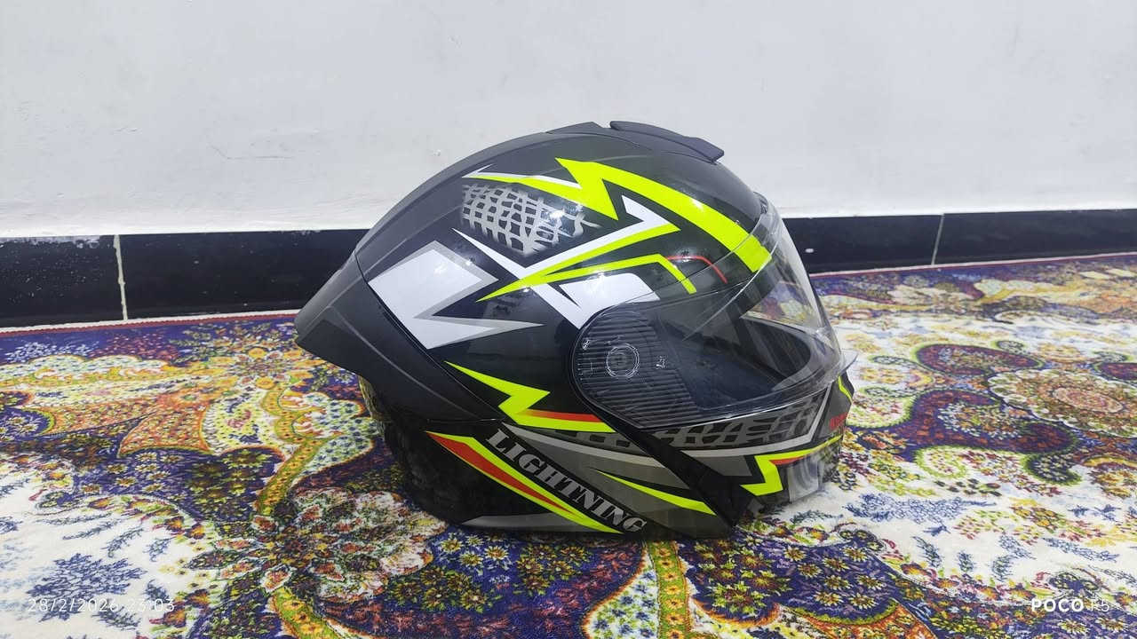 خوذة للبيع جديدة جديدة جديدة ب40 ***********
