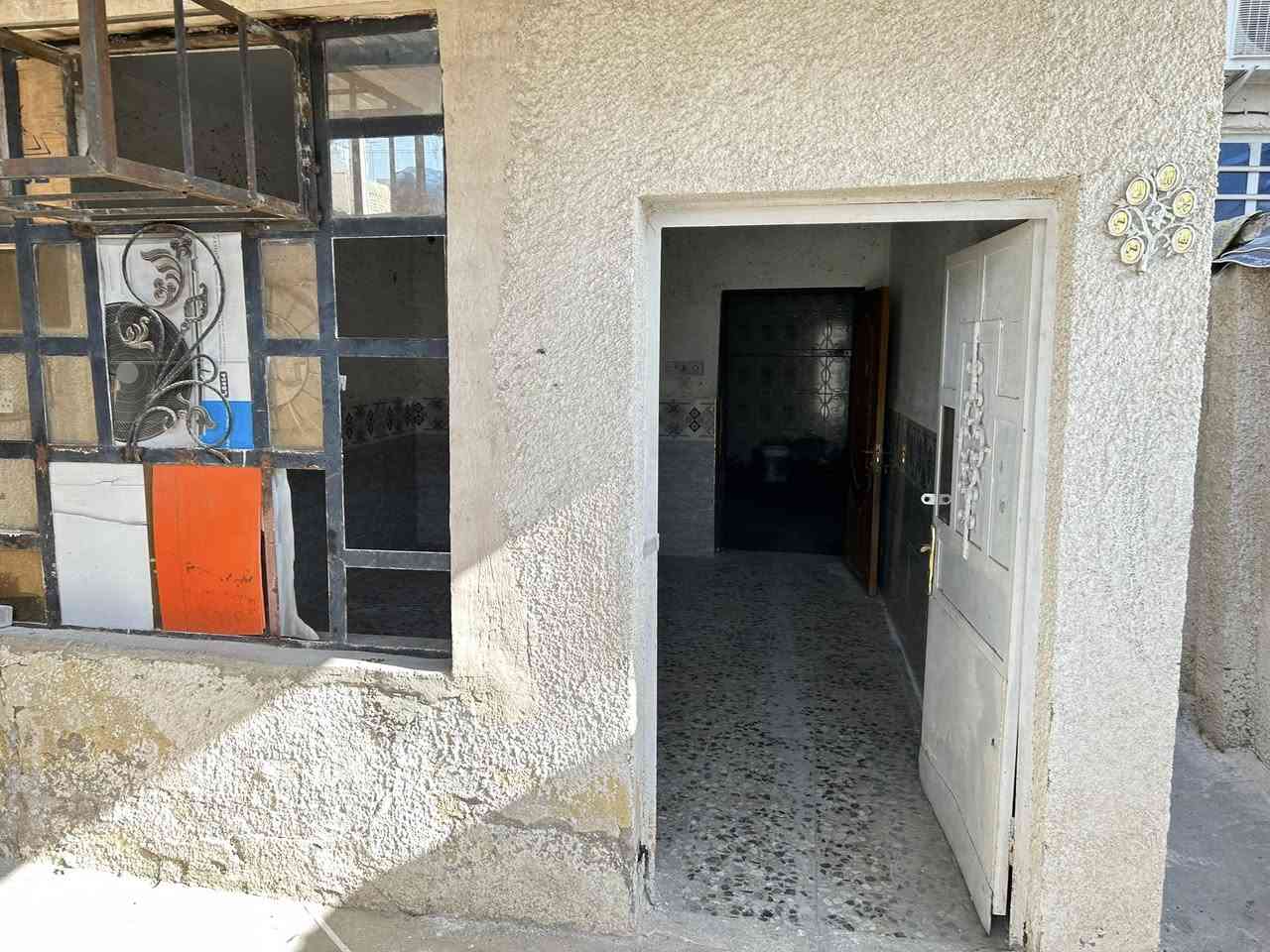 بيت م ١٠٠ للايجار الحسينيه الخمس تالاف                           ***********
