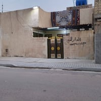 بيت للبيع في بدايه الحميدية  المساحه ١٠٠ مربع على شارع عريض وبدايه الم...