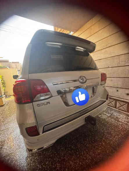 السلام  عليكم موديل 2012 فول مواصفات مكفوله من ضربه وصبغ 
سياره جانت مضمومه ماشيه 100 الف حقيقه 
السعر 365 وبيه مجال بسيط 
رقمي ***********
