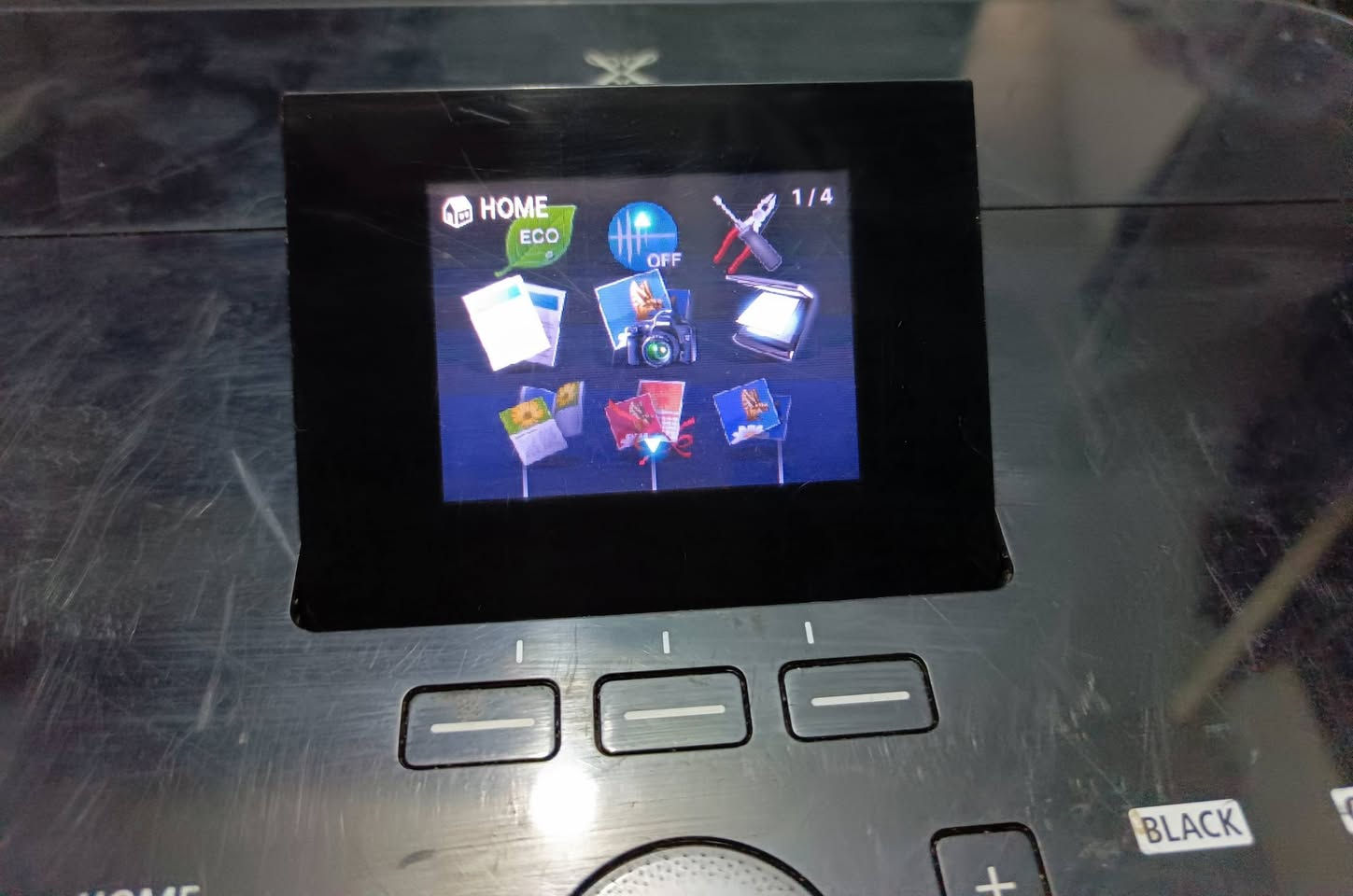 طابعة كانون.ملونة   
مخلصة حبر فقط   
السعر 40الف


**إذا كنت صاحب هذا الإعلان وتريد حذفه لأي سبب، رجاءا أرسل رسالة إلى الدعم الفني**