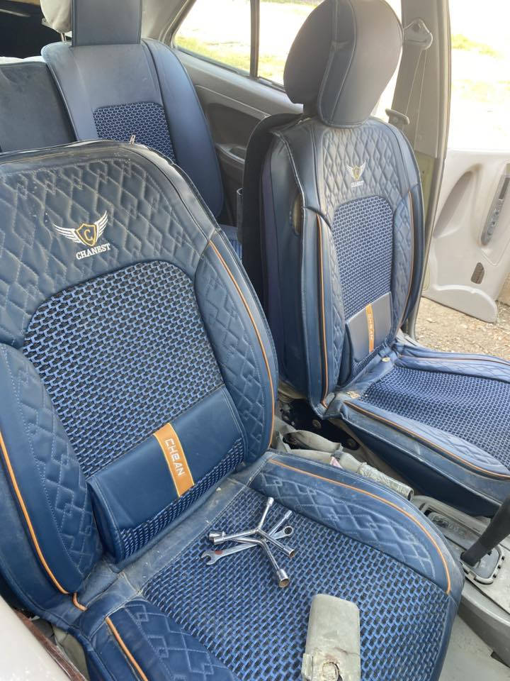 السلام عليكم ورحمة الله وبركاته من رخصة الادمن شيري كوين محور كير مكينة كورلا بيكاتشو سعرهة ٢٠ ورقة عليهة غرامة ورقتين تنزل من السعر***********
