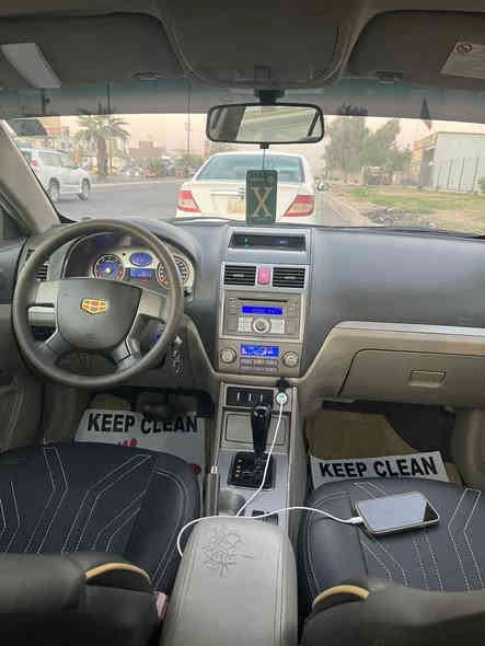 السلام عليكم ام كراند c7 كير ومكينه نيسان ١٨٠٠ جدد موديل ٢٠١٣ رقم بغداد انكليزي مكفوله من الضربه والتبديل والصبغ عده الهالات معمره ومرشوشه  السعر ٦٨ وبيها مجال ترهم مراوس بتكسي. مكان السياره بغداد العبيدي  ***********
