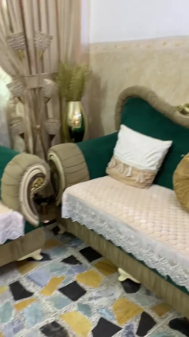 تخم للبيع السعر ٥٥٠ وبي مجال


**إذا كنت صاحب هذا الإعلان وتريد حذفه لأي سبب، رجاءا أرسل رسالة إلى الدعم الفني**