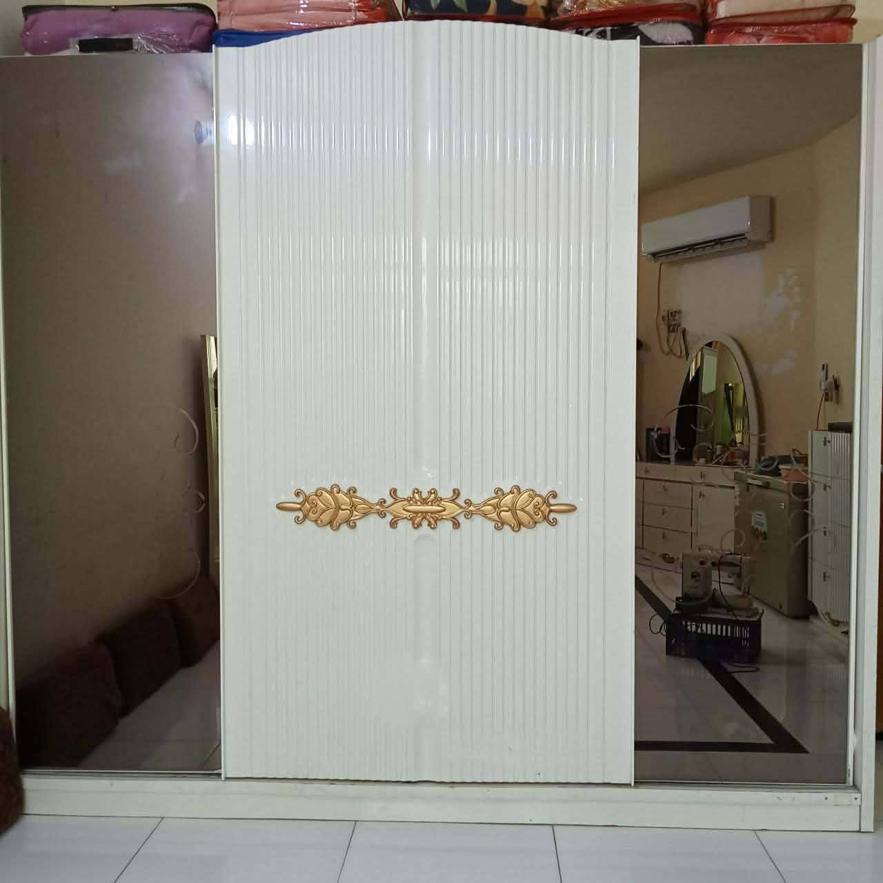 غرفة تركيه مستعمله للبيع مابيها اي ضرر سعرها 400 وبيها مجال بسيط. *********** دهل اوران, واسط
