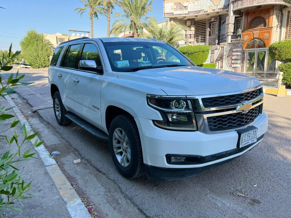 سلام عليكم 
تاهو 2018 للبيع رقم بغداد باسمي السيارة تحويل ثاني يوم السيارة مواصفاتها عادية قاصة حساسات كشنات كهرباء حادثها الصفحة 3 قطع تبديل وقطعة صبغ فقط الجاملغ الخلفي  بدون بجم السيارة المحرك والكير مكفولات والسيارة عليها إدامة كاملة من كلشي
السعر 260$ 
مكان للسيارة شارع فلسطين 
***********
