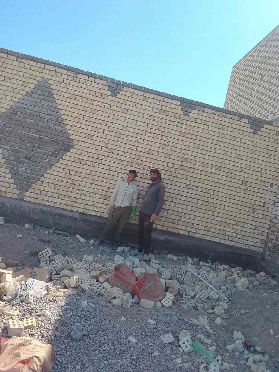 سلام عليكم كادر خلفات بناء اشتغل قطعي عل دبل حالين متفرغ مكان بغداد ***********+***********
