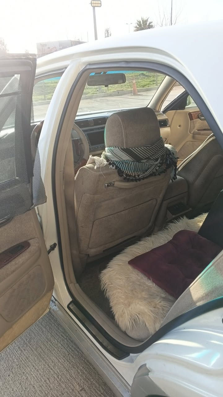 بۆفرۆشتن مەلیکە مۆدیل 2001 ناوزەرد 250مسروفی نیە گیرومەکینەی سەقف بەشەرت بڕاوەیە یەک قرچەی بچووکی هەیە سعر39وەرەقەمعامەلە شوین سلێمانی ***********
