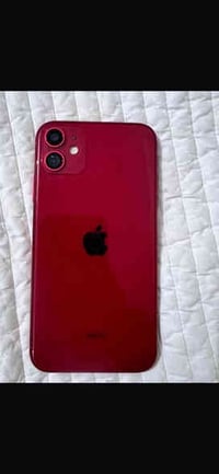 للبيع iPhone 11 – لون أحمر • الذاكرة: 128GB • الحالة الخارجية: نظيف جد...