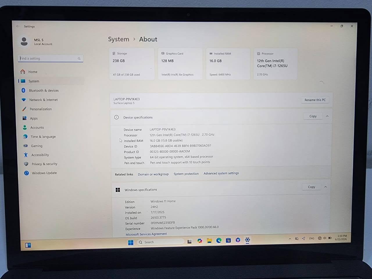 🇺🇸 وارد الولايات المتحدة الأمريكية – نسخة أصلية
💻 Microsoft Surface Laptop 5

✔️ المعالج: Intel Core i7-1265U (الجيل 12)
✔️ الذاكرة: 16GB LPDDR5x 5200MHz
✔️ التخزين: 256 GB SSD
✔️ كارت الشاشة: Intel Iris Xe Graphics. 8GB
✔️ الشاشة: 13.5 إنج لمس (Touch)
✔️ الدقة: 2256×1504 (2K)
✔️ نظام التشغيل: Windows 11 Pro
✔️ يدعم اللمس المتعدد حتى 10 نقاط
✔️ هيكل معدني أنيق وخفيف الوزن

🔋 حالة البطارية:  ممتازة
✔️ عدد دورات الشحن: 50 فقط

✨ جهاز عملي وأنيق مناسب للأعمال المكتبية، الدراسة، البرمجة، والتصميم الخفيف إلى المتوسط.


**إذا كنت صاحب هذا الإعلان وتريد حذفه لأي سبب، رجاءا أرسل رسالة إلى الدعم الفني**