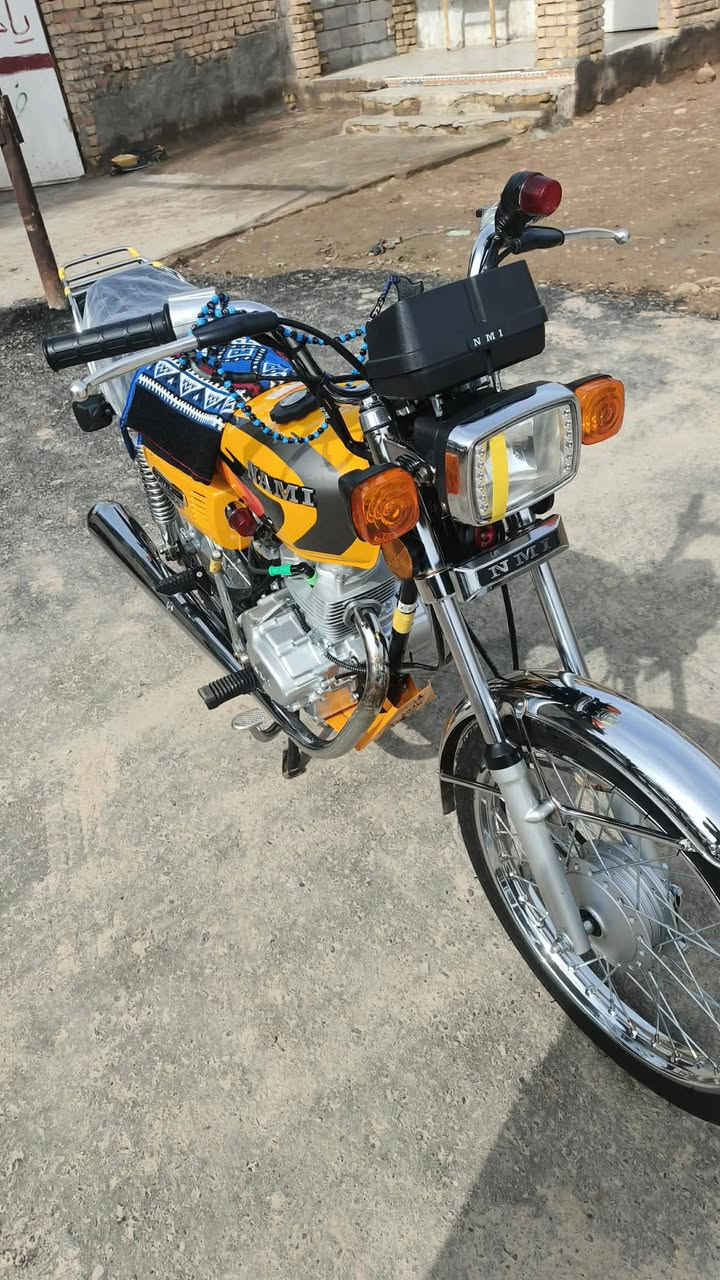 سلام عليكم دراجه وراق سكنر البيع نضيفه كلش توه معمره مكلف بل النشر ***********
