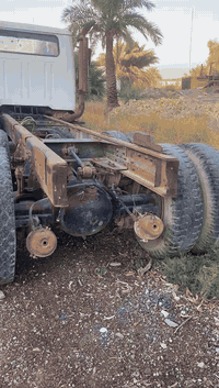 سلام عليكم فالفو عنتر ناش للبيع مكينه او كير جديدة او هيكل كدامكم رقم منفيس السنويه بسمنة السعر ٣٠ ورقه او بي مجال *********** العنوان بغداد
