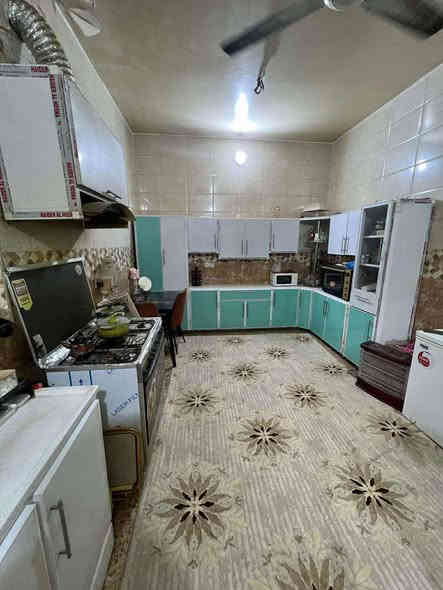 🏠 دار للبيع في الديوانية
📍 حي الفرات – شارع حمورابي – قرب أسواق الجوهرة

📏 المساحة: 120 متر (عكادة)
🔹 الواجهة: 10 متر
🏗️ البناء: حديث، طابقين، طابوق
📜 الملكية: طابو صرف

يتكون من:

غرفتين نوم + غرفة ثالثة خارجية على السطح

استقبال

صالتين: صالة بالطابق الأرضي وصالة صغيرة بالطابق الثاني

حمام غربي + حمام خارجي شرقي

مطبخ كبير

منور خارجي

📞 للاستفسار:
***********
***********

🏢 مكتب البروج المشيدة للعقار
نستقبل جميع العروض (بيع – شراء – إيجار – رهن)
