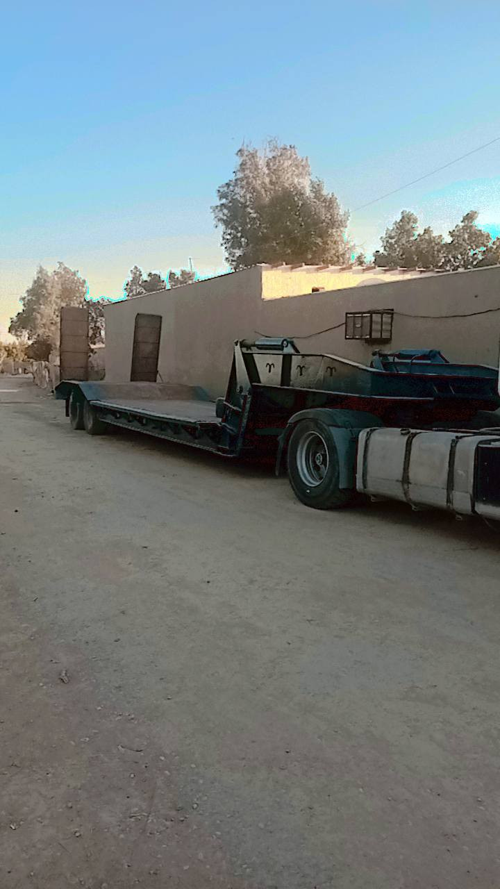 لودر نوع أمريكي ابو الحدبه طول 12متر كله هوه وركبته للاستفسار الاتصال ***********
