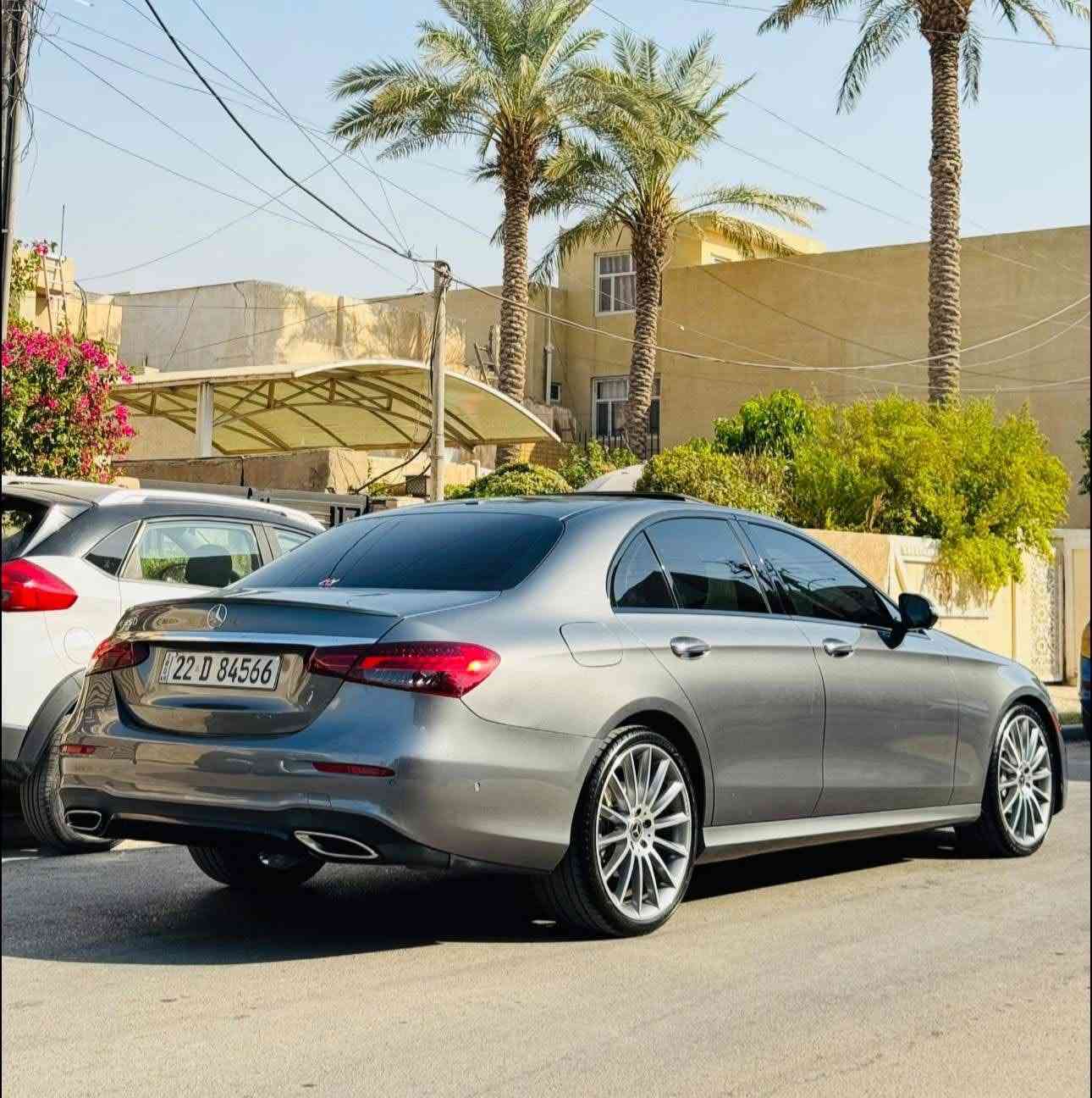 مارسيدس بنز MERcedes E350 2022
مغلفه حاليا افلام حماية Ppf-Maat يم مركز Nvn 
بيه كتاب تضليل السيارة ⚫️

وارد امريكي حادث جاملغ امامي وخلفي (كلش بسيط)
 بدون دواخل بدون ايرباك نهائيآ 💯☑️

المواصفات 1/1 فول الفول الاخير 

فتحه 
بصمه 
بصمه ابواب 
جنطه كهرباء 
بدي AMG اصل بلاد
سستم صوت برومستر 
داخل 64 لون 
رادار امامي 
نقاط عمياء 
شاحن وايرليس 
تحذير تصادم 
كشن تدفئه 
شاشه متصله 
5 كامرات 
انظمه قياده 
ماشيه 90 الف 

بيها هوايه مواصفات معروفه بالمرسيدس فول الفول 
كير محرك كهربائيات مكفولات وع فحص 

السعر 33 الف 330 ورقه وبيه مجال للشراي 
العنوان الصليخ 600 قرب جسر الصليخ 
للتواصل والواتساب ***********

رابط الواتساب المباشر لصاحب سياره👇🏻 💯☑️
⁨ ⁨ ⁨ ⁨ ⁨ ‏https://wa.me/964***********

