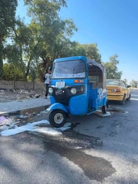 باجاج ٢٠٢٢رقم بغداد نكليزي  محرك مكفول كهربيات كله شغال  كشر دوس بلادي...