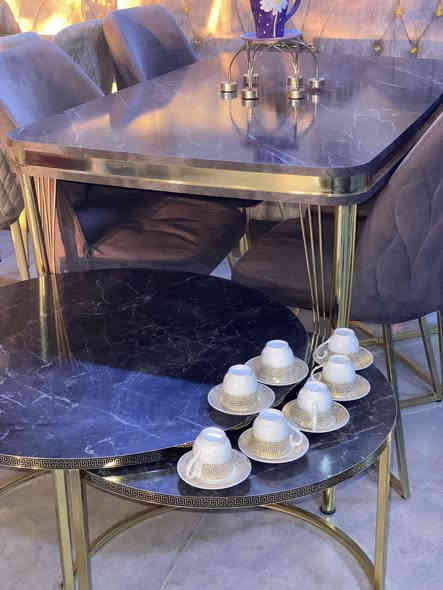 ميز طعام معَ4كراسي +ميز دائري 2 + فناجين قهوة 7 
للتواصل
***********
***********
العنوان موصل الجانب الايسر حي القوسيات قرب ماركت ياسمين النعيمي 
صلاح الزيدي
صفاء النجار العباسي 
معرض صفاء العباسي .بيع وشراء الأثاث الجديد والمستخدم
