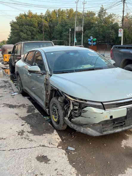 السلام عليكم
Kموديل 2025 دخول جديد حره 4
ماشيه ١٨ كيلو بدون تصليح على وضعه حادثه جاملغ ايمن و تك لايت و ربع دعاميه فقط بدون دواخل بدون ارباك تشتغل و تمشي لون أخضر (فستقي) السعر ١٦٥ و بيه مجال كلش قليل
 عنوان بغداد الأمين الثانيه ***********
