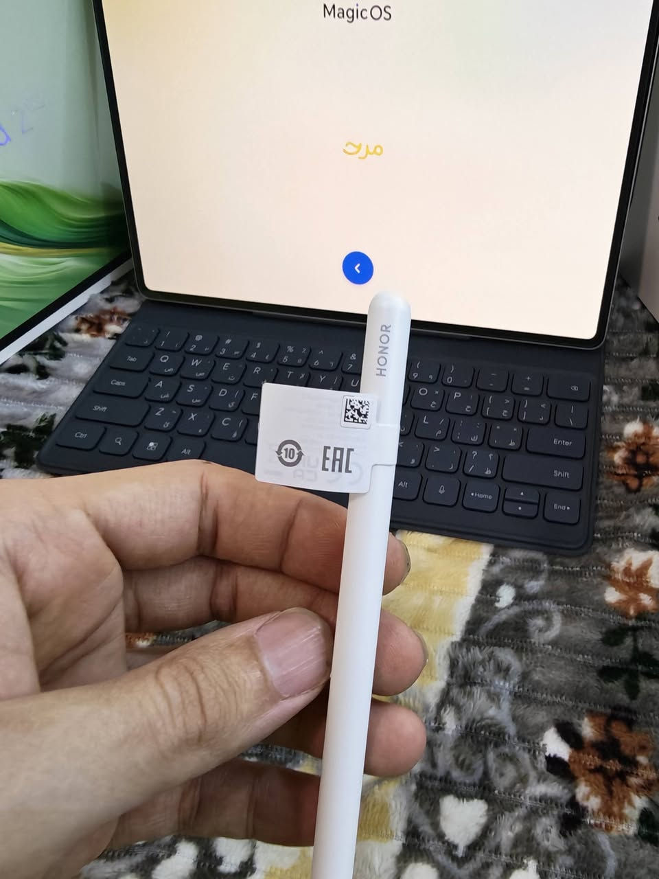 Honor magic pad 2
غني عن التعريف كامل الملحقات بعضهن ممفتوح  
شاحن وكيبورد وقلم ولزكة مات
مستعمل ثلاث شهور تقريبا اخو الجديد 
ب700 ويوجد توصيل


**إذا كنت صاحب هذا الإعلان وتريد حذفه لأي سبب، رجاءا أرسل رسالة إلى الدعم الفني**