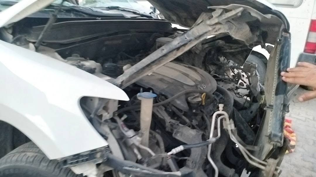 دفع الله ماكان اعظم والحمدالله ع كل حال 
12 خليجي فول 6سلندر بغداد 
مكينه وكير جدد دواخلها نضيفه
جبت كل غراظها ماعده الجامه الاماميه والخلفيه يعني عليك فط التعمير. القماره ترجع ع البارد 
امانة الله سبب البيع عالتي البلحادث ومحتاج مصاريف الدكاتره ومستشفيات 
سعر 90 وبيها شوي مجال


**إذا كنت صاحب هذا الإعلان وتريد حذفه لأي سبب، رجاءا أرسل رسالة إلى الدعم الفني**