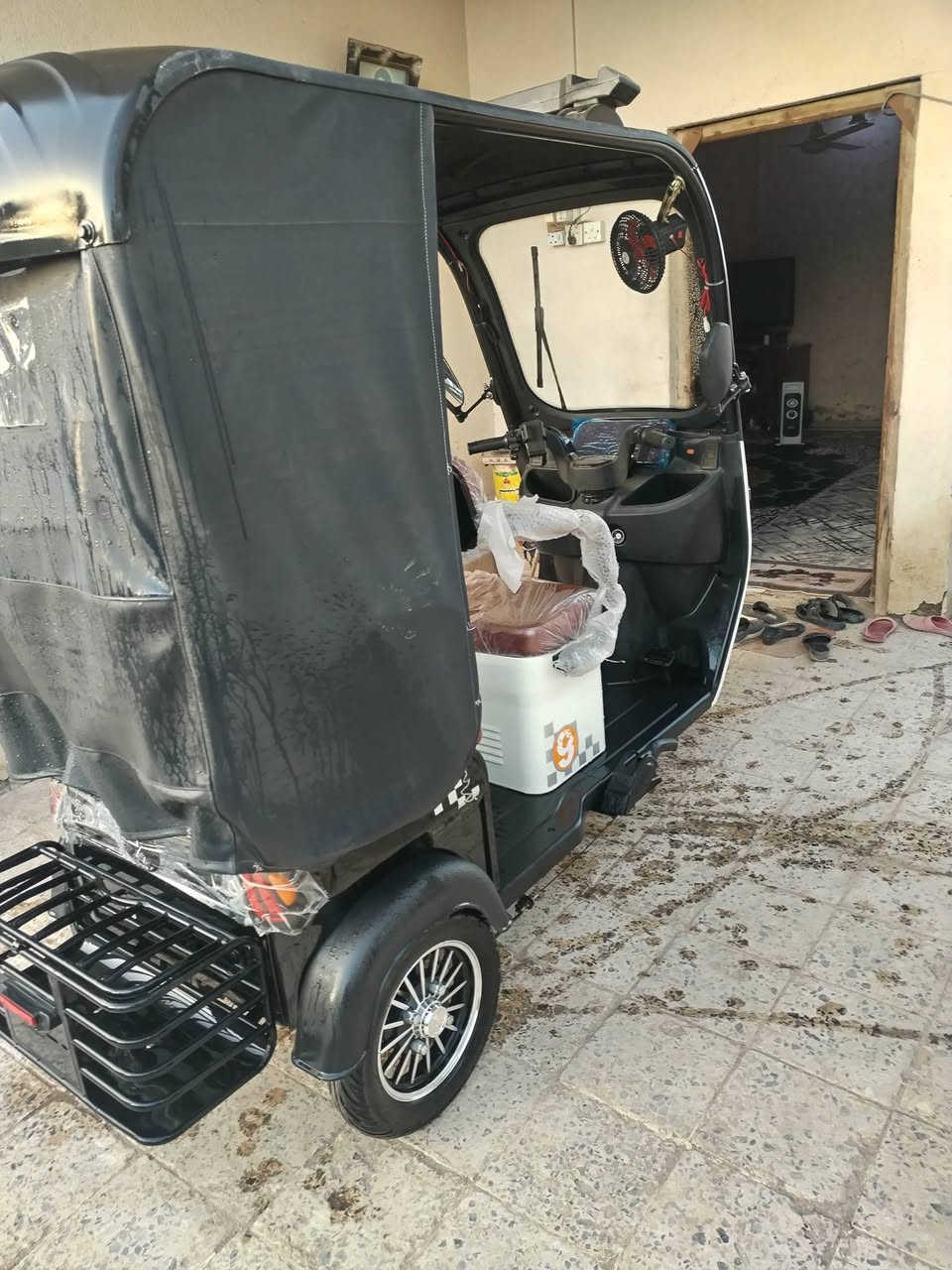 سلام عليكم تكتك شحن لبيع جديده مستعمله قليل سعره 1700وبيه مجال قليل العنوان قرنه رقم ***********
