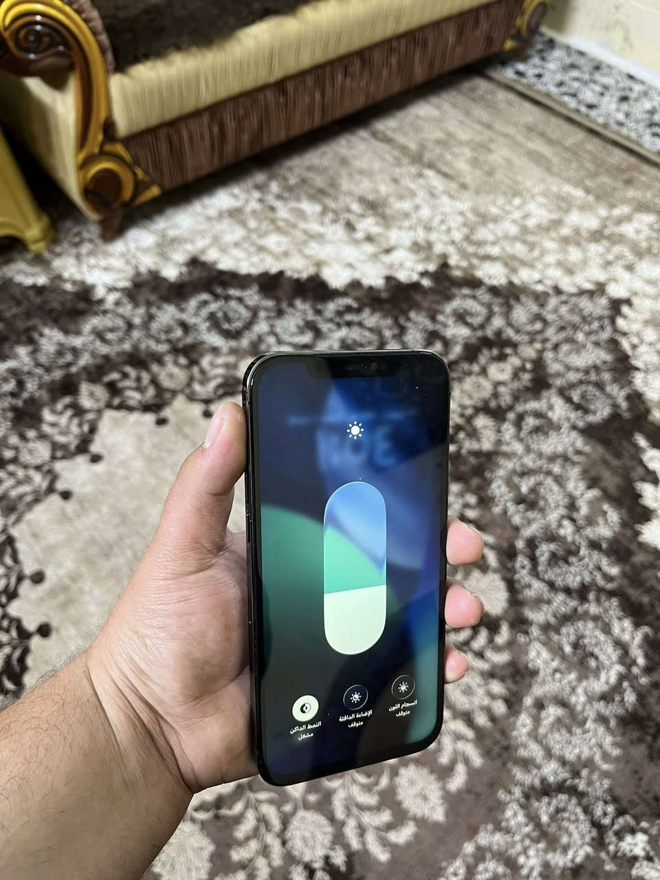 ايفون 12 برو ماكس نضيف كلش للبيع او مراوس ب ايفون فقط :- 
لون نفطي مميز ✅
ذاكره 256 ✅
بطاريه 100 مستبدله اصلي ✅
شاصيه مكفول من الزلع والشخط ✅
فيس ايدي شغال ✅
شاشه  3 خيارات مستبدله مال وكاله حالها حال الاصلي كلش مرتبه فقطط باقي الجهاز كله بلادي وعله وضع الشركه نضيف ومرتب السعر 325 
العنوان بغداد قريب عل كاضميه او باب معضم (( الصبح )) 
*********** متواجد واتساب ورصيد فقط غير متواجد عل فيس
