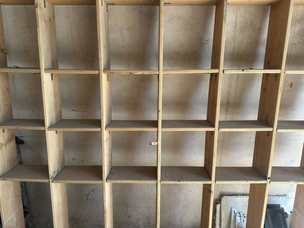 مكلفه بالنشر الاتصال ع هذا الرقم ***********
