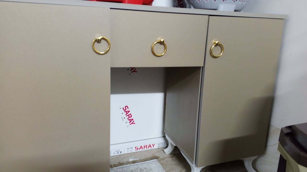 غراض للبيع
دوشك سيسم +كومديات 2+ميز


**إذا كنت صاحب هذا الإعلان وتريد حذفه لأي سبب، رجاءا أرسل رسالة إلى الدعم الفني**