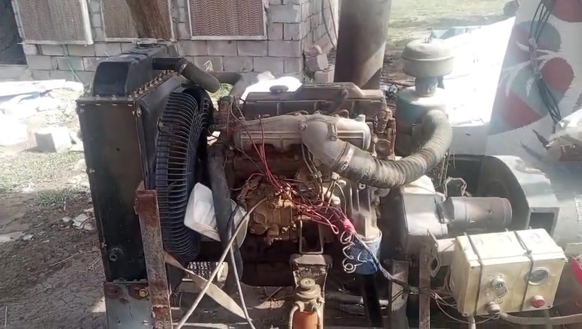 للبيع محرك كيه 2700 نكره سلف مكين جاهزه لاتنقص ولا تبخر مكينه حلوه حمل عليها شكد ماعدك  مكاني ناصريه سوق الشيوخ رقمي ***********
