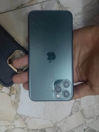 ايفون 11 برو ٦٤ • شاشة وبطارية مبدلة • ظهر مكسور