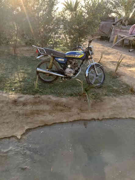 درجة سفانه ١٩  كلك مكفولة من السرقة  السعر  ٢٤٠ الشراي يتصل على الرقم  ***********المكان بابل الشوملي
