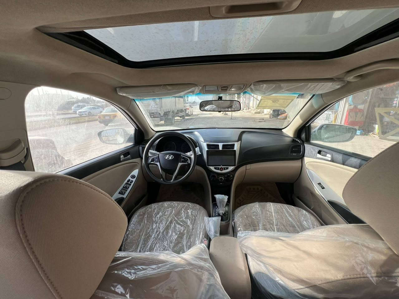 اكسنت موديل 16 خليجي مكفوله فول مواصفات مكينه 1600 مكان سياره ديوانيه / *********** / ***********
