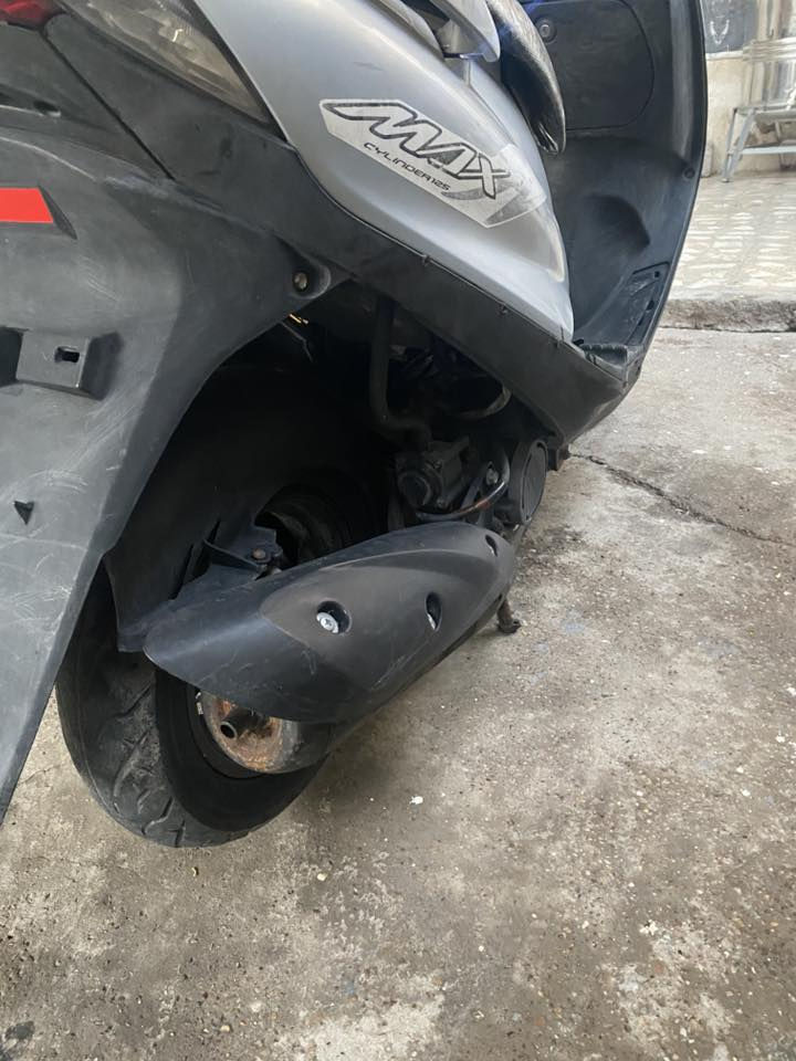 ماكس. 140 ثعلب ختم واحد دراجة كامله كل نقص مابيهة شلعه ومعدل نكره  للبيع بغداد/شعب ***********
